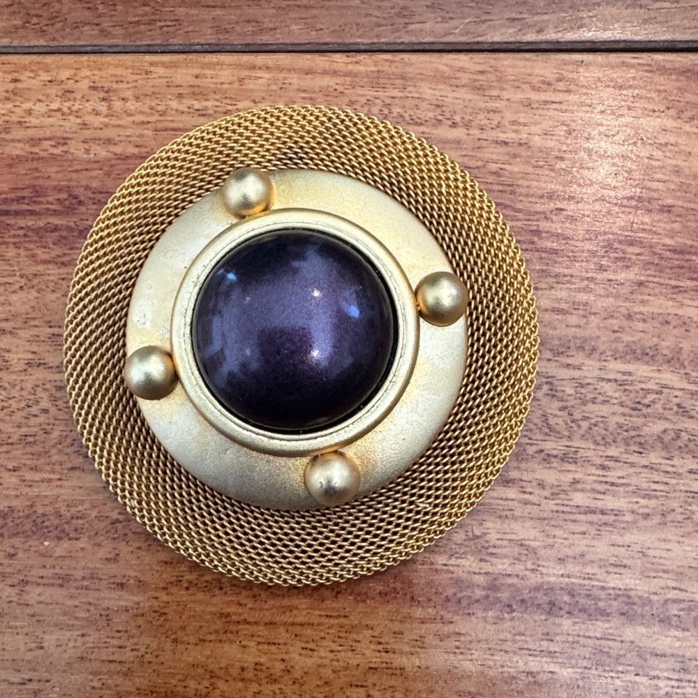ZZZAP Mesh Brooch/Faux Purple  stone